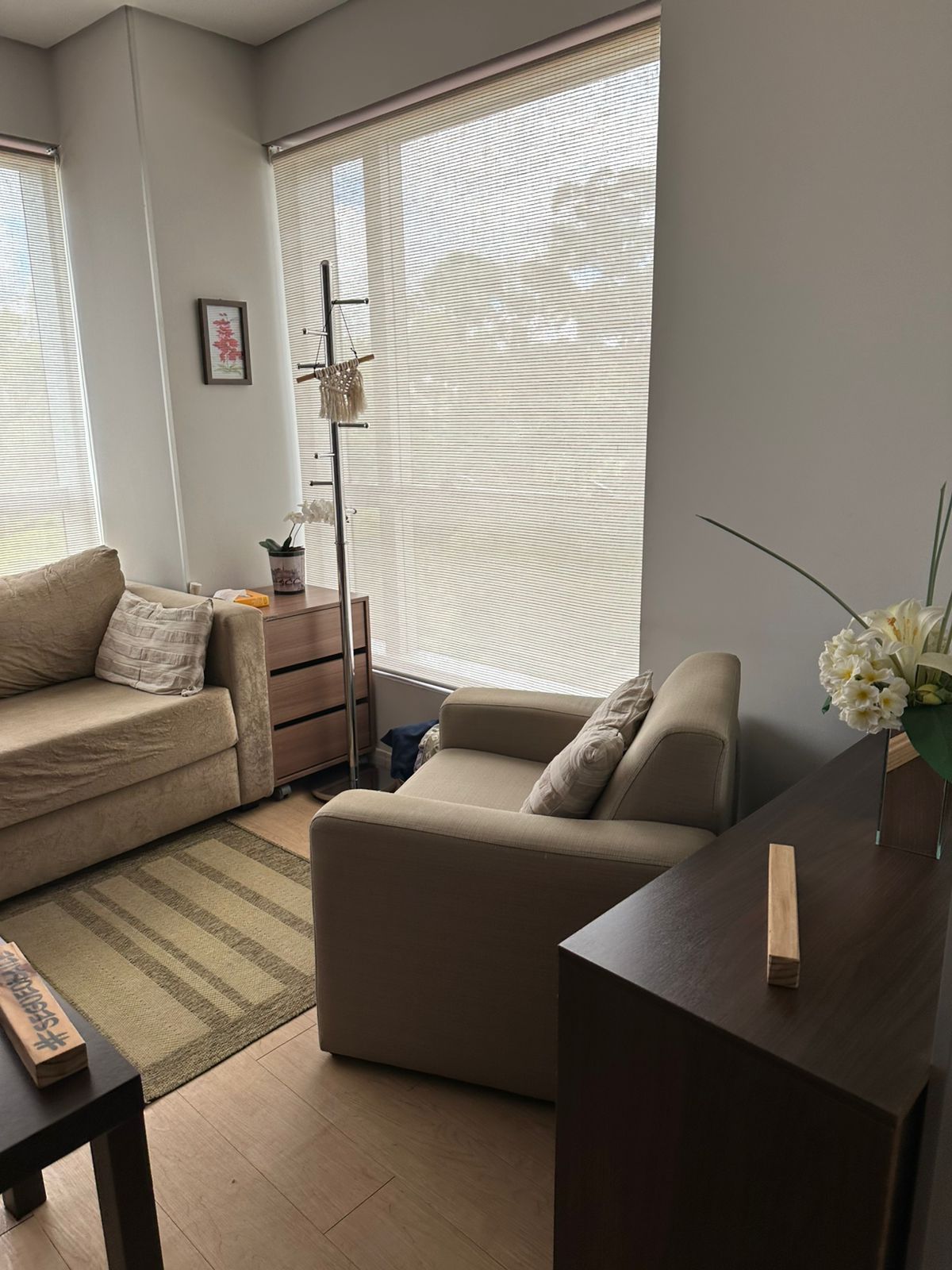 Consultório de psicologia — sala de atendimento com ambiente acolhedor
